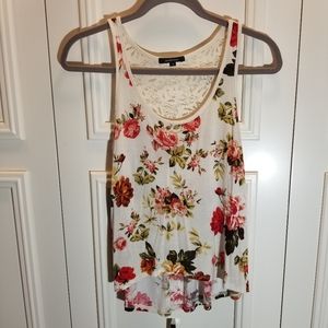 3/$12 NWOT Ambiance white floral tank top